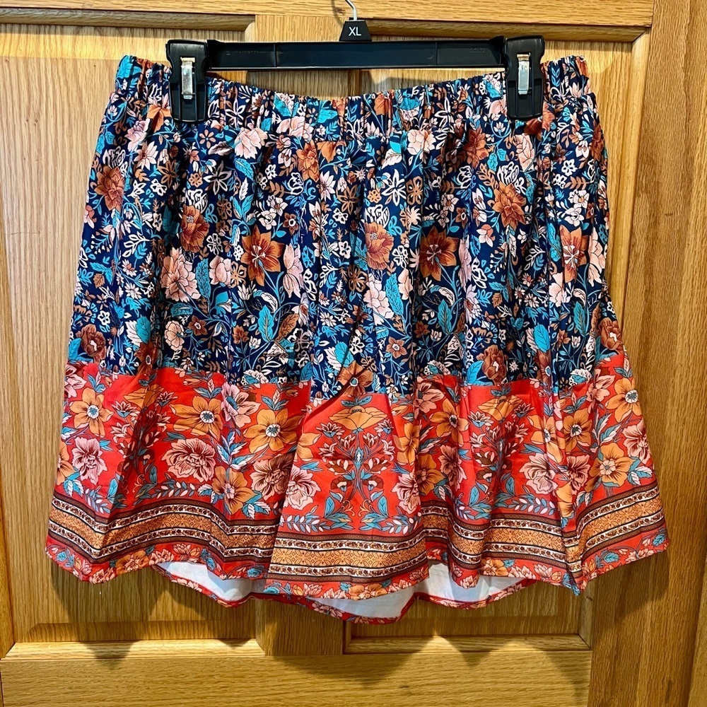 Women's Large Floral Shorts Red Orange Blue